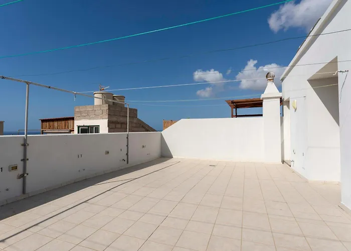Appartement La Casita Del Muelle 50 Meters From The Sea Los Abrigos